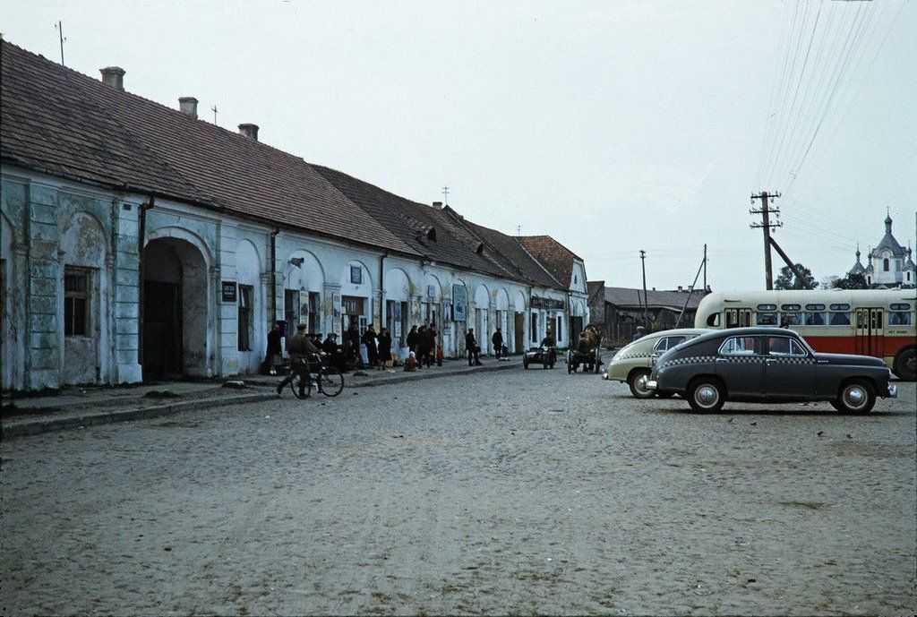 Читатель: Посмотрите, каким был Брест в 1956 году. Узнали места?
