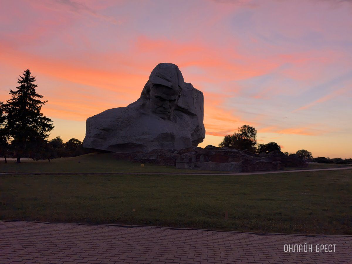 Брестская крепость. Красивые фотографии от нашей читательницы