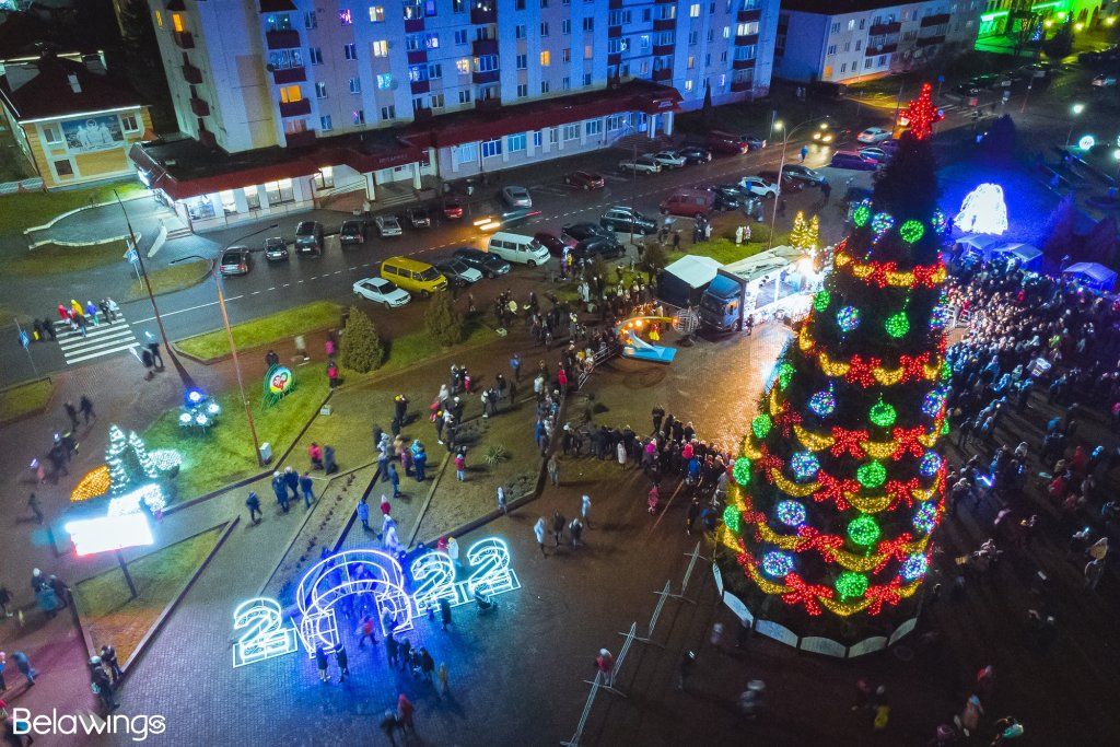 В Жабинке зажгли Новогоднюю ёлку
