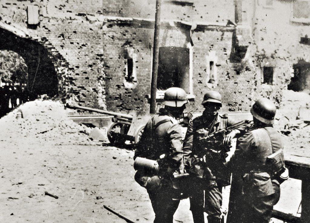 Брестская крепость, вид на Холмские ворота