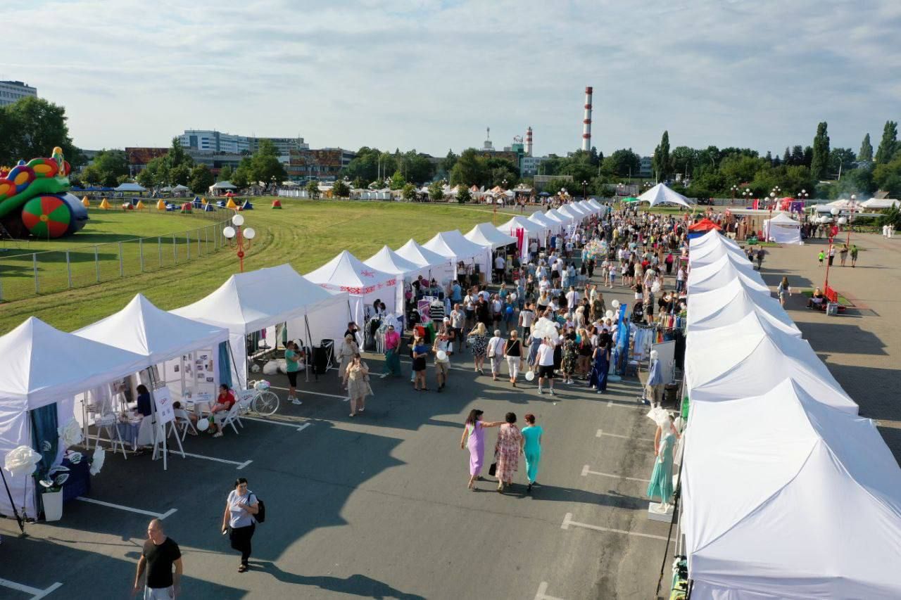 Площадка у Ледового дворца в Бресте с высоты