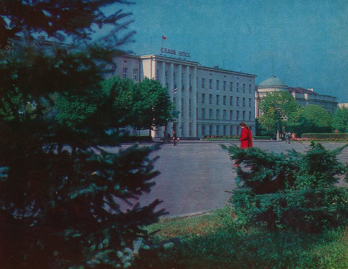 Читатель: Интересные старые фотографии Бреста. Площадь Ленина и Брестская крепость