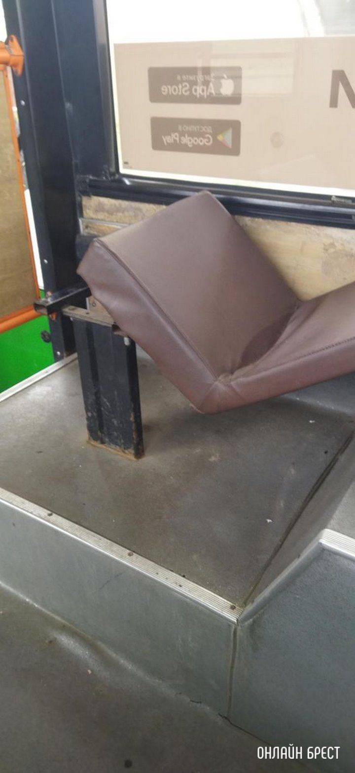 Читатель: Сидушка решила откинуться. Брест, автобус №9