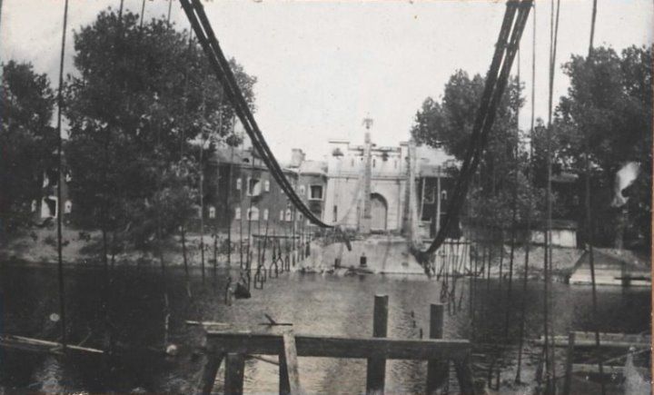 Вид на Тереспольские ворота крепости Брест-Литовск, 1915 г.