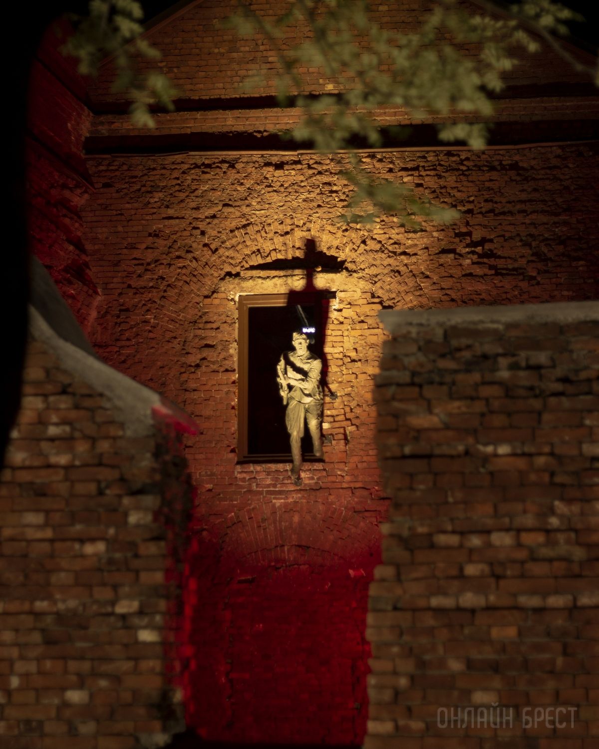 Читатель: Красивые кадры из Брестской крепости