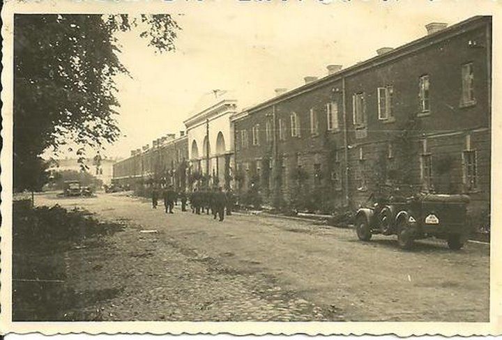 Трехарочные ворота Брестской крепости