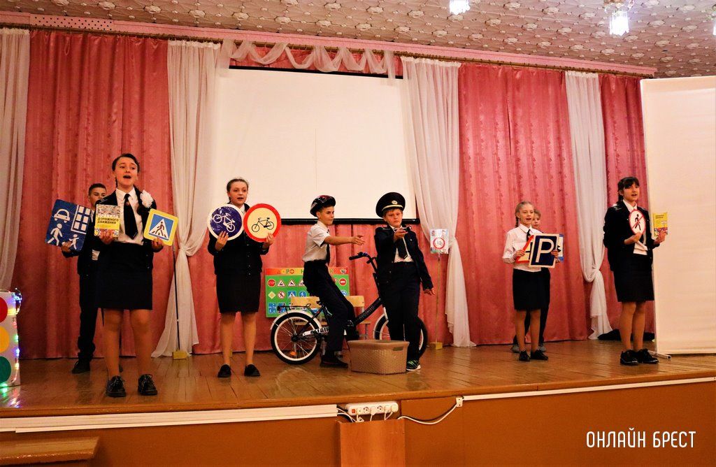 Читатель: Отряд ЮИД средней школы № 28 г. Бреста - победитель зональных соревнований в Кобрине