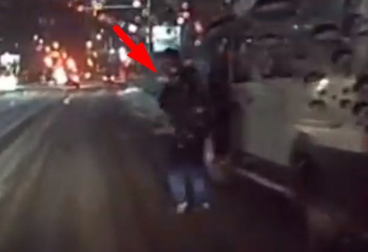 Читатель: Опасно! Вот такая ситуация произошла в Бресте. Люди, будьте внимательны!