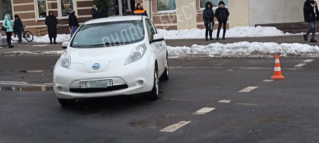 Читатель: ДТП в Бресте, перекресток б-р Космонавтов - Пушкинская