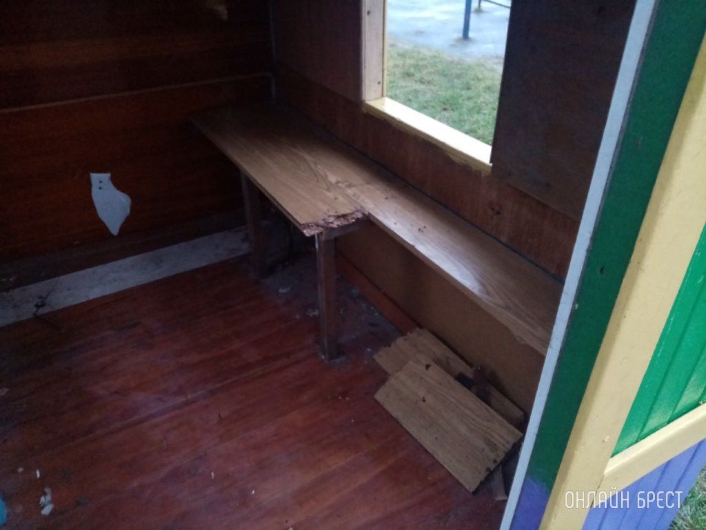 Читатель: Уважаемые родители, научите своих детей ценить чужой труд