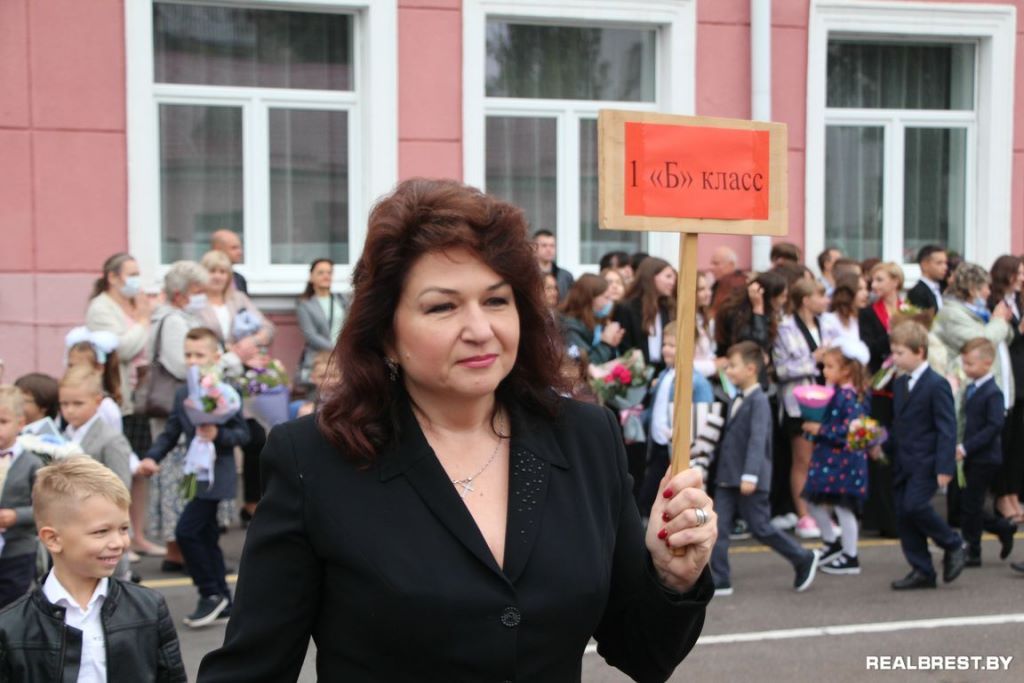Фоторепортаж. Как прошел День знаний в Бресте в Гимназии №1