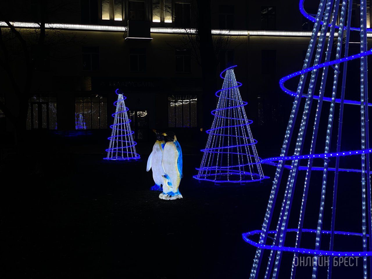 Новогодняя иллюминация в Бресте