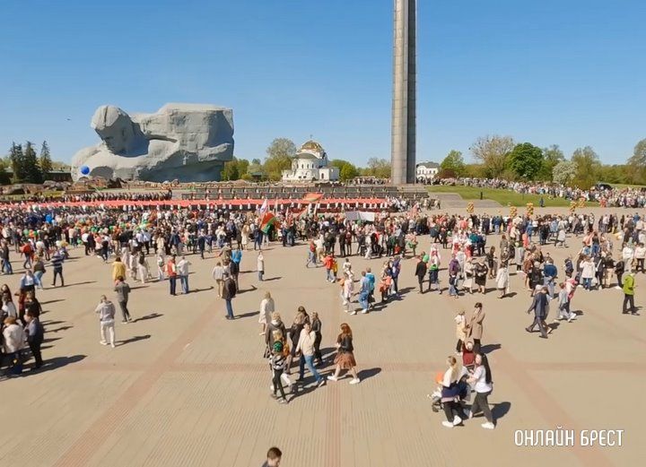 Сегодняшний митинг в Брестской крепости. Смотрим видео, как это было
