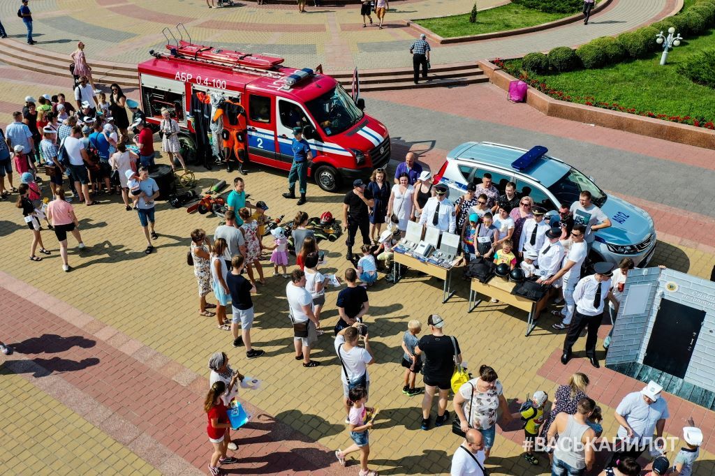 85-летие Госавтоинспекции. Прямо сейчас на пл. Ленина в Бресте