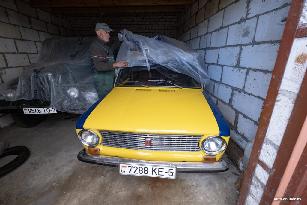 Находки в гараже. Белорус больше 40 лет коллекционирует и реставрирует советские авто