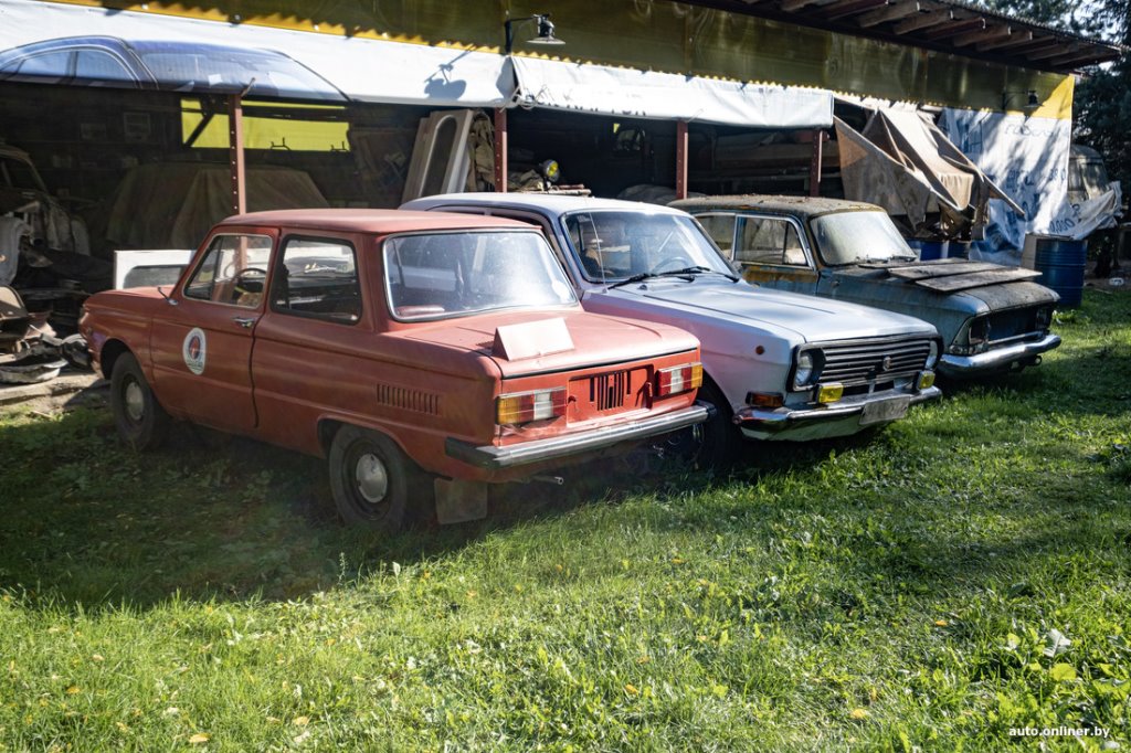 Находки в гараже. Белорус больше 40 лет коллекционирует и реставрирует советские авто