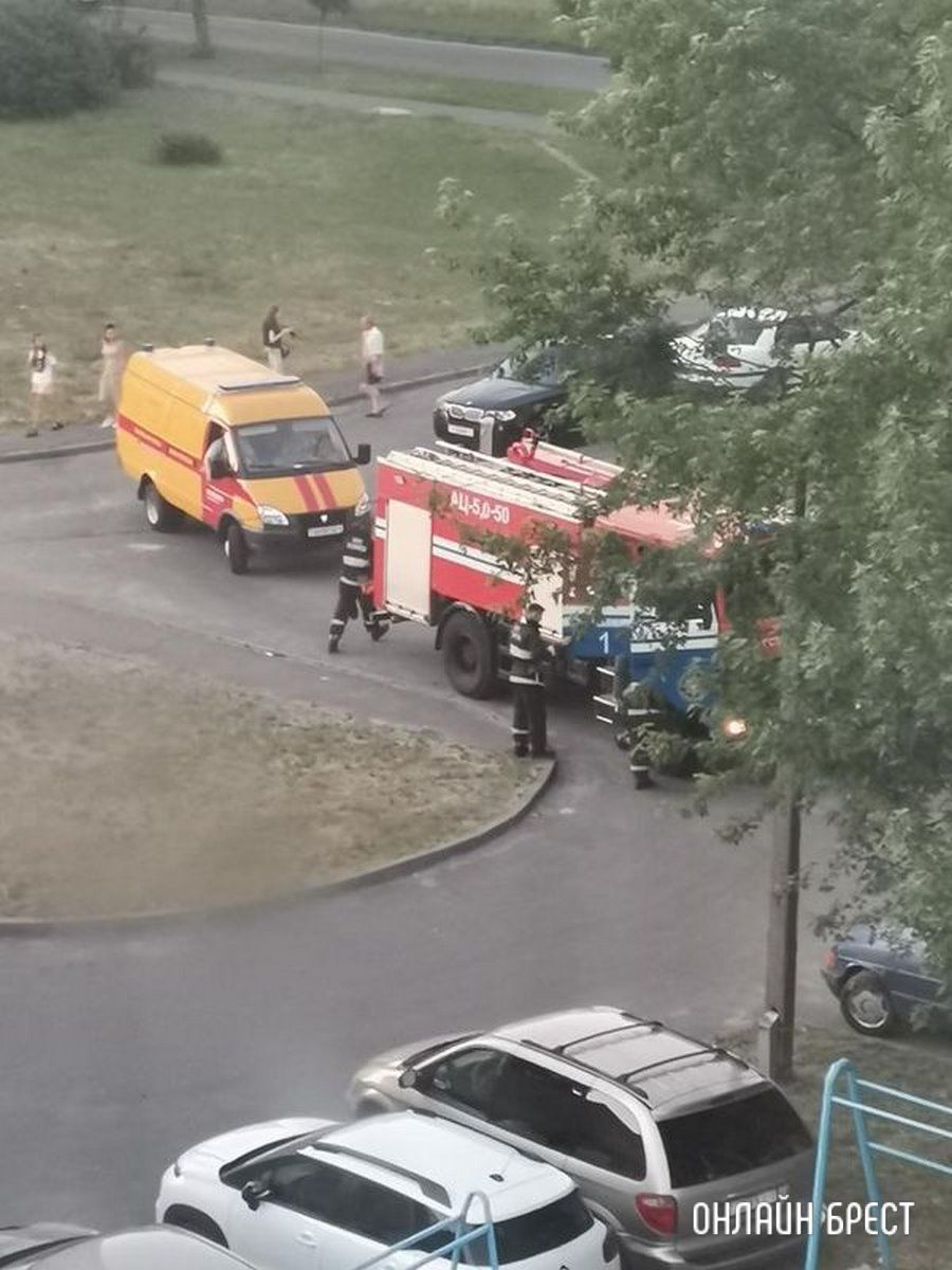 Читатель: Вчера вечером (26 июня) на Краснознаменной в Бресте. Подробности неизвестны