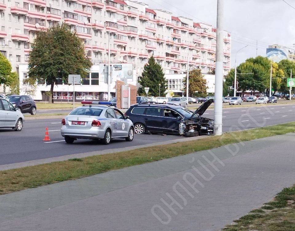 Читатель: На Московской в Бресте в ДТП попал Passat