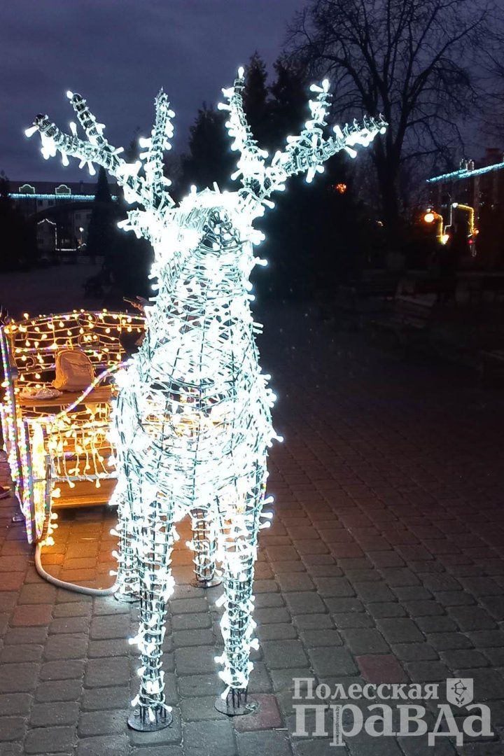 Посмотрите, как Пинск принарядился к праздникам