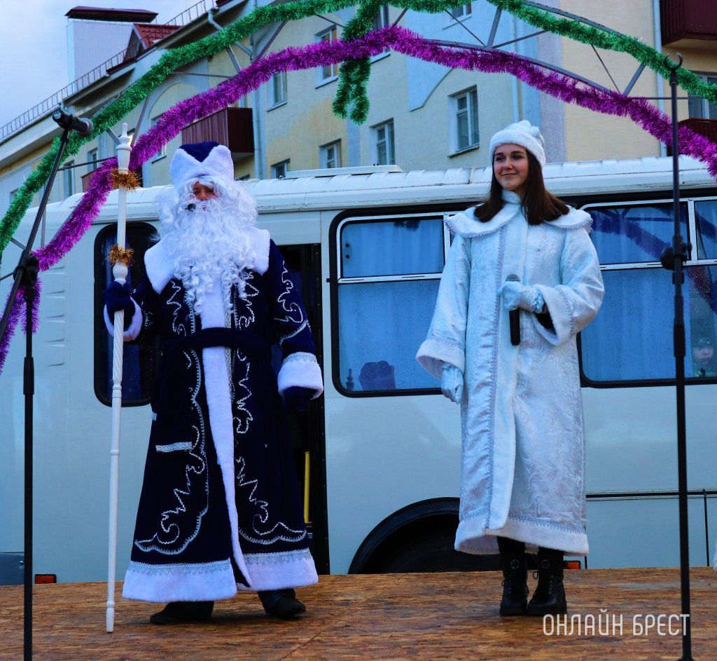 Читатель: Открытие городской ёлки в Малорите (Брестская область)