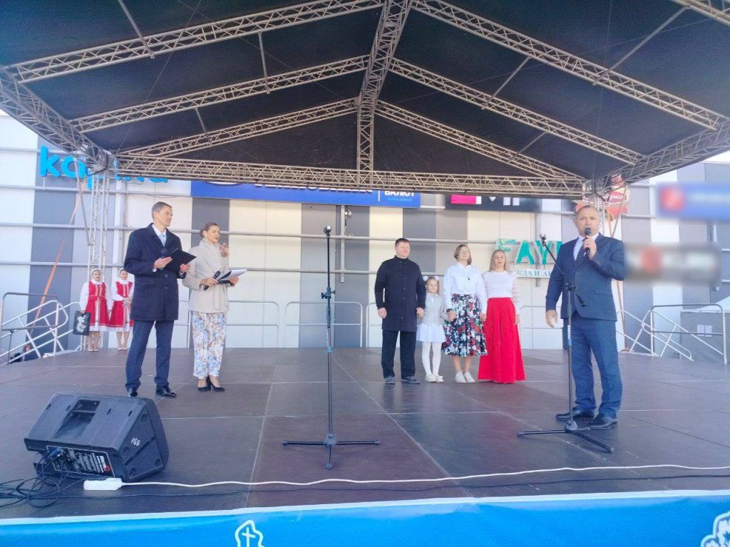 В Бресте на площадке у ТРЦ «Экватор» проходит праздник «Мой адрес — Московский район»