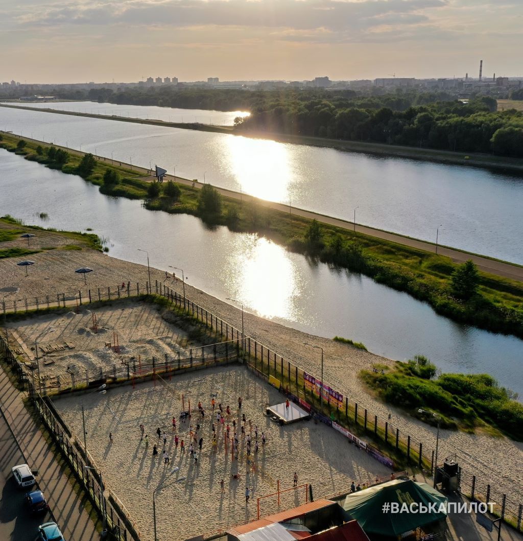 Вчерашние танцы на пляже в Бресте