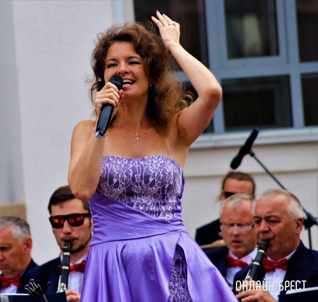 Читатель: Эмоции и настроение на «Балу на Советской»