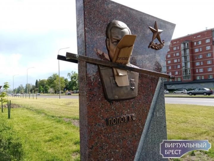 Показываем, как сейчас выглядит аллея «Их именами названы улицы Бреста»