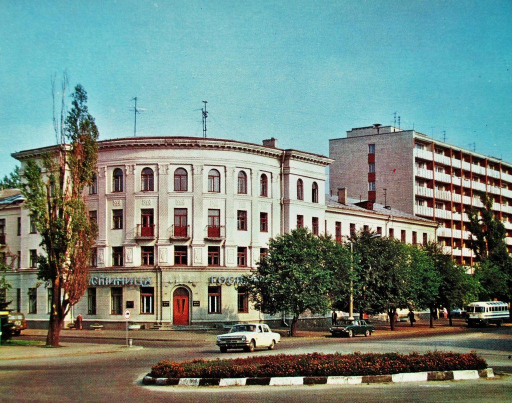 Гостиница «Буг» и театр. Старые фото Бреста