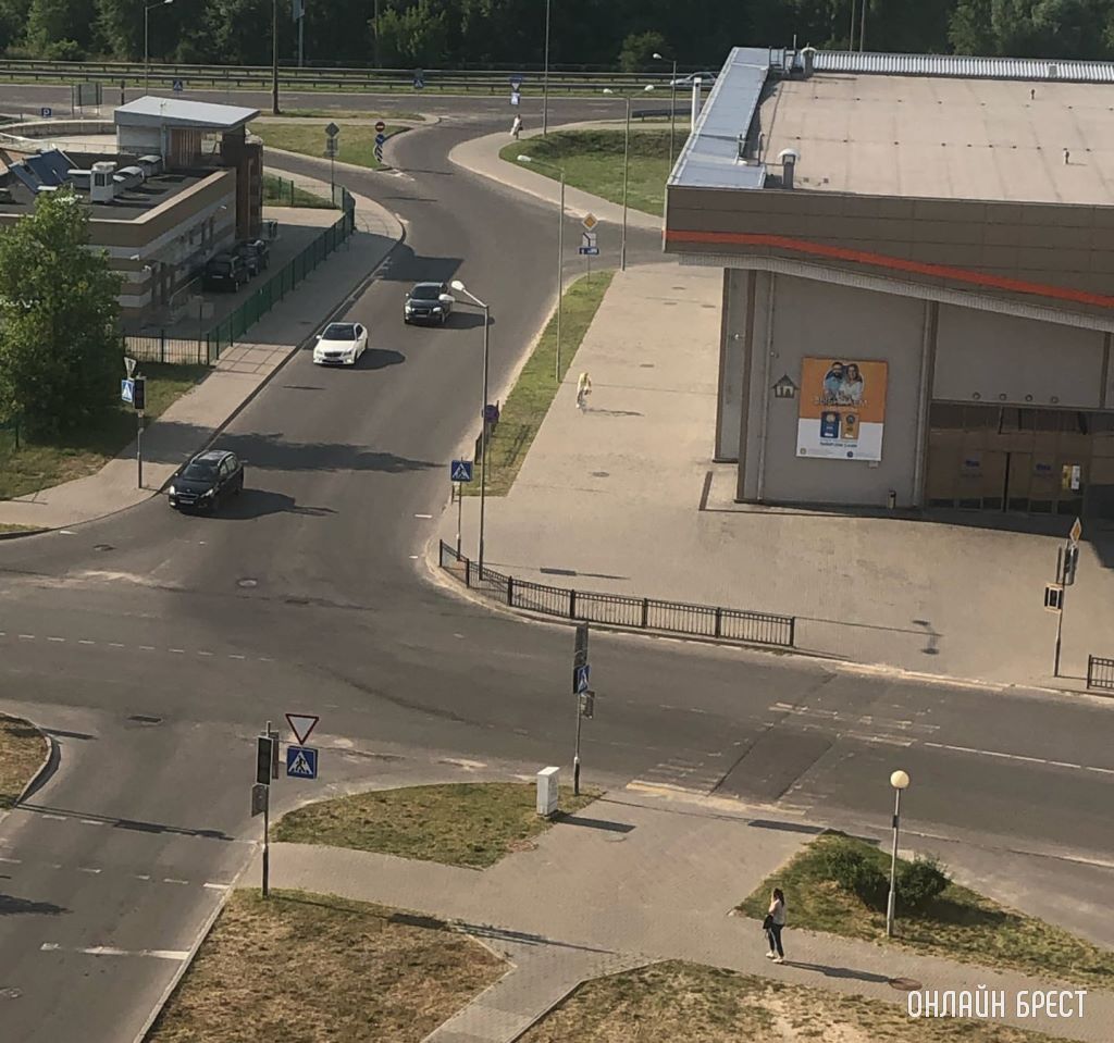 Уже который день не работает светофор на Морозова в Бресте