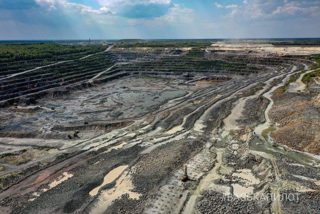 Самый большой гранитный карьер в Европе находится в Брестской области