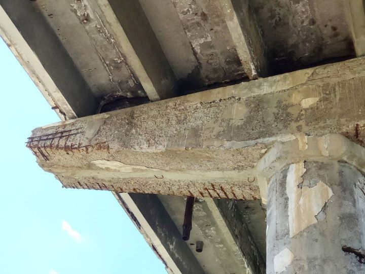 Посмотрите на состояние моста по трассе М1 (возле д. Клейники, если ехать с ПП Козловичи в сторону Каменецкого кольца)