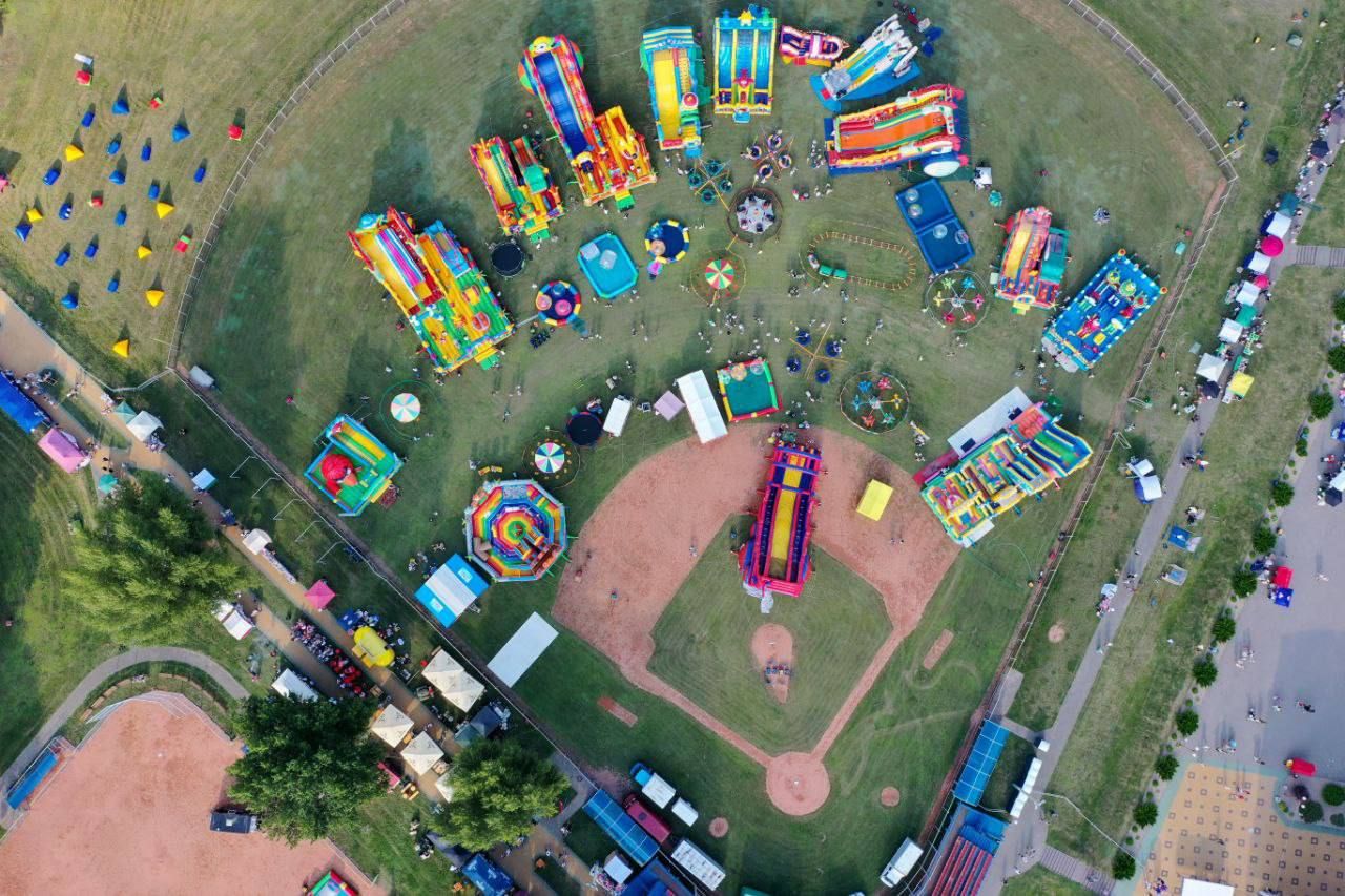 Площадка у Ледового дворца в Бресте с высоты