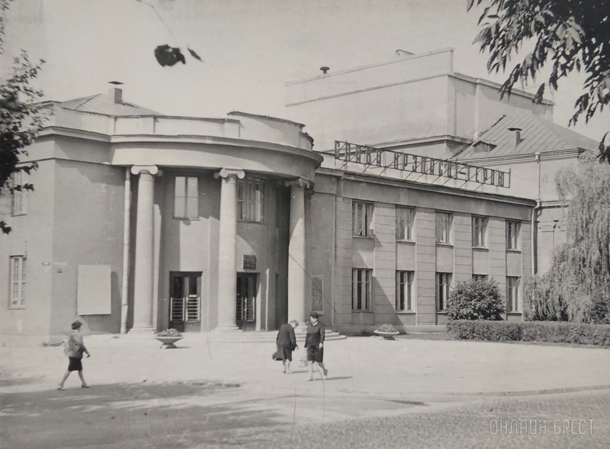 Подборка старых фото Бреста из личной коллекции. Ул. Ленина, 1968 год