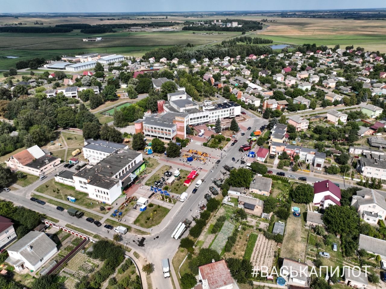 Остромечево - перспективный агрогородок возле Бреста. Видео с высоты