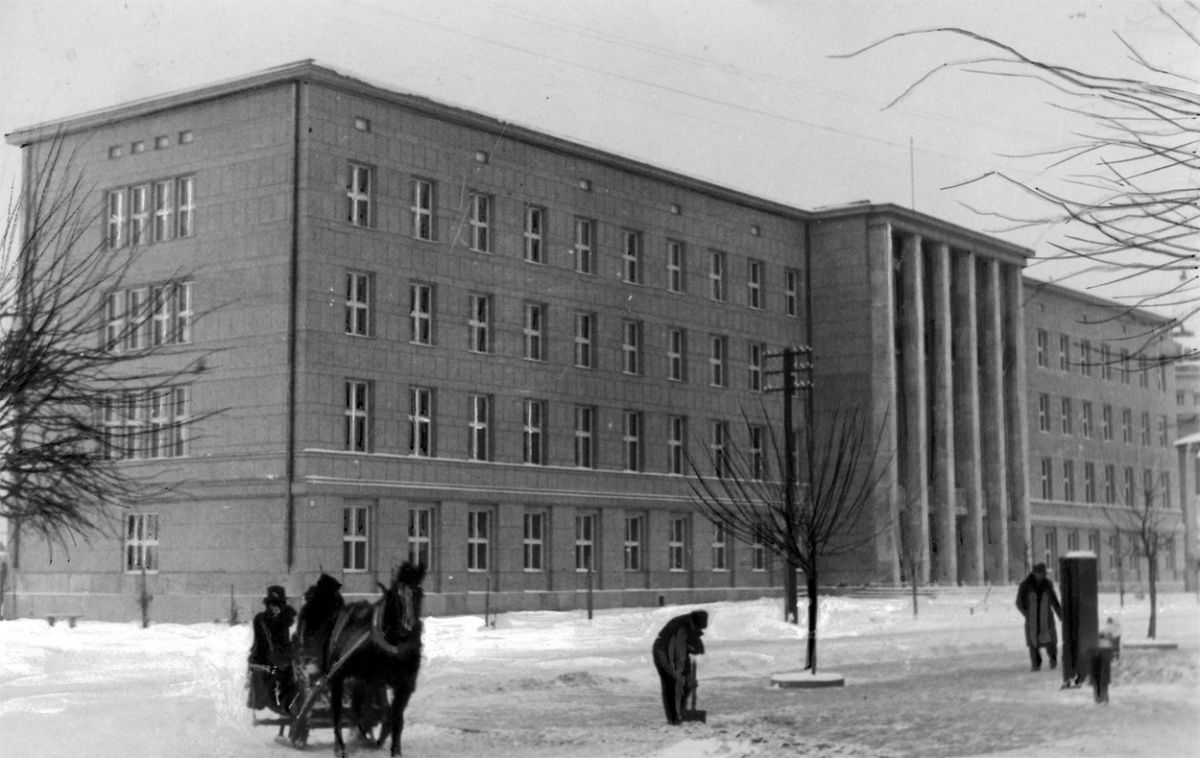 Читатель: Старый фото Бреста. Узнали, где сделаны эти фотографии?