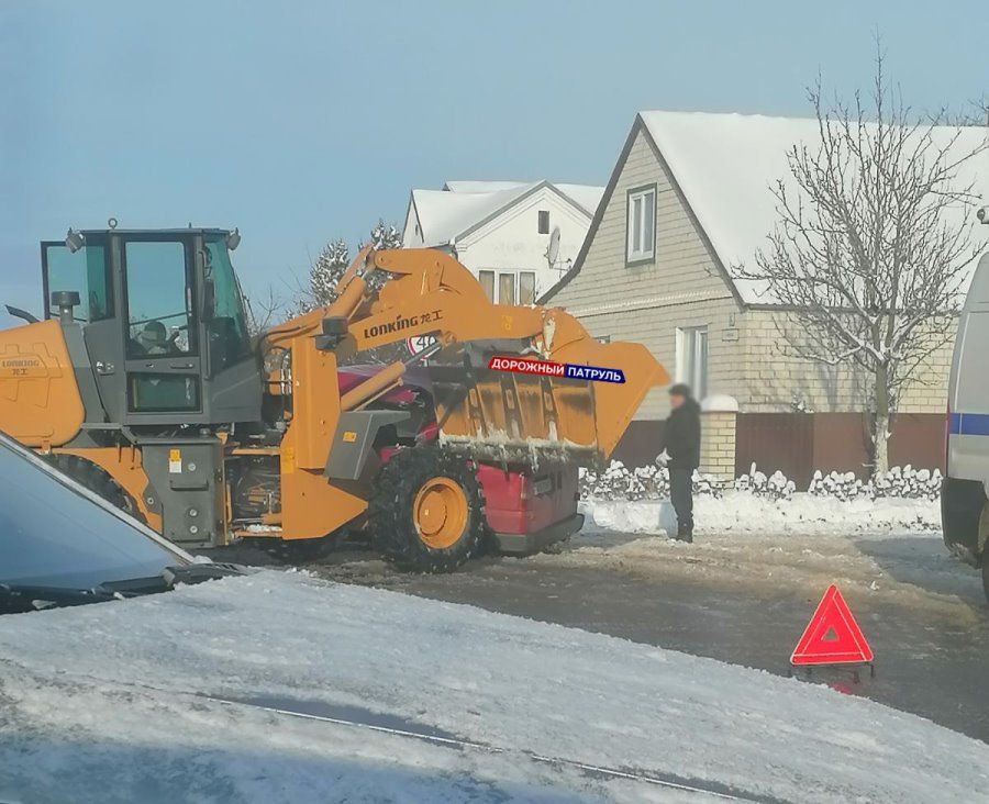 Очевидец: Необычное ДТП произошло в Кобрине