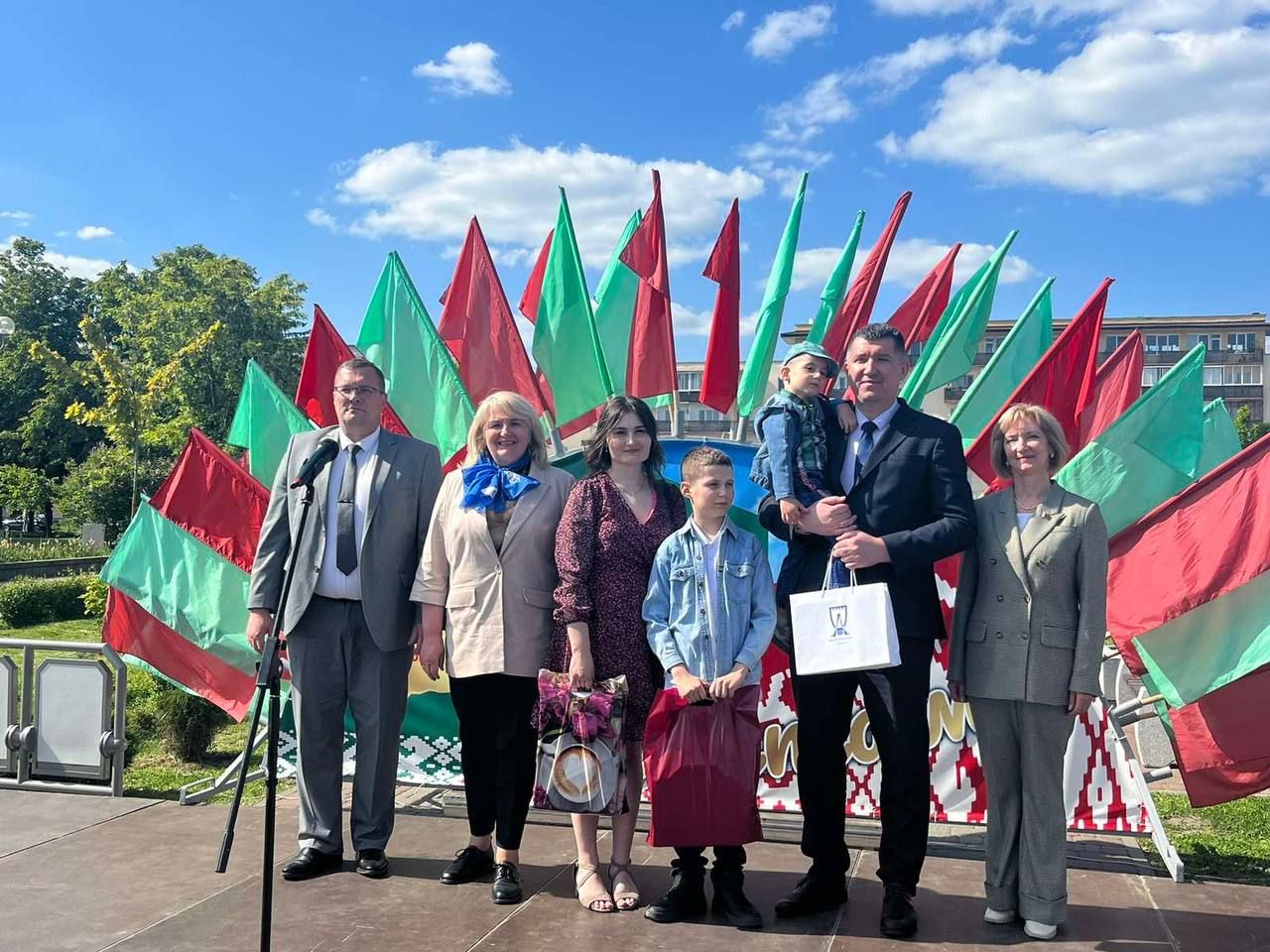 В Бресте проходит праздник для детей и родителей «Семейный причал», приуроченный к международному Дню семьи