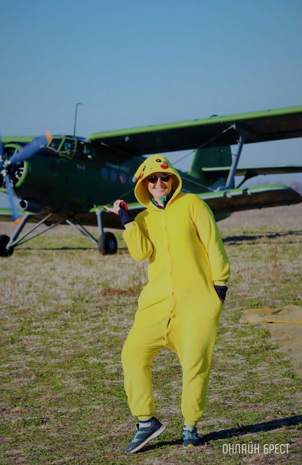 Читатель: Костюмированное шоу от брестских парашютистов