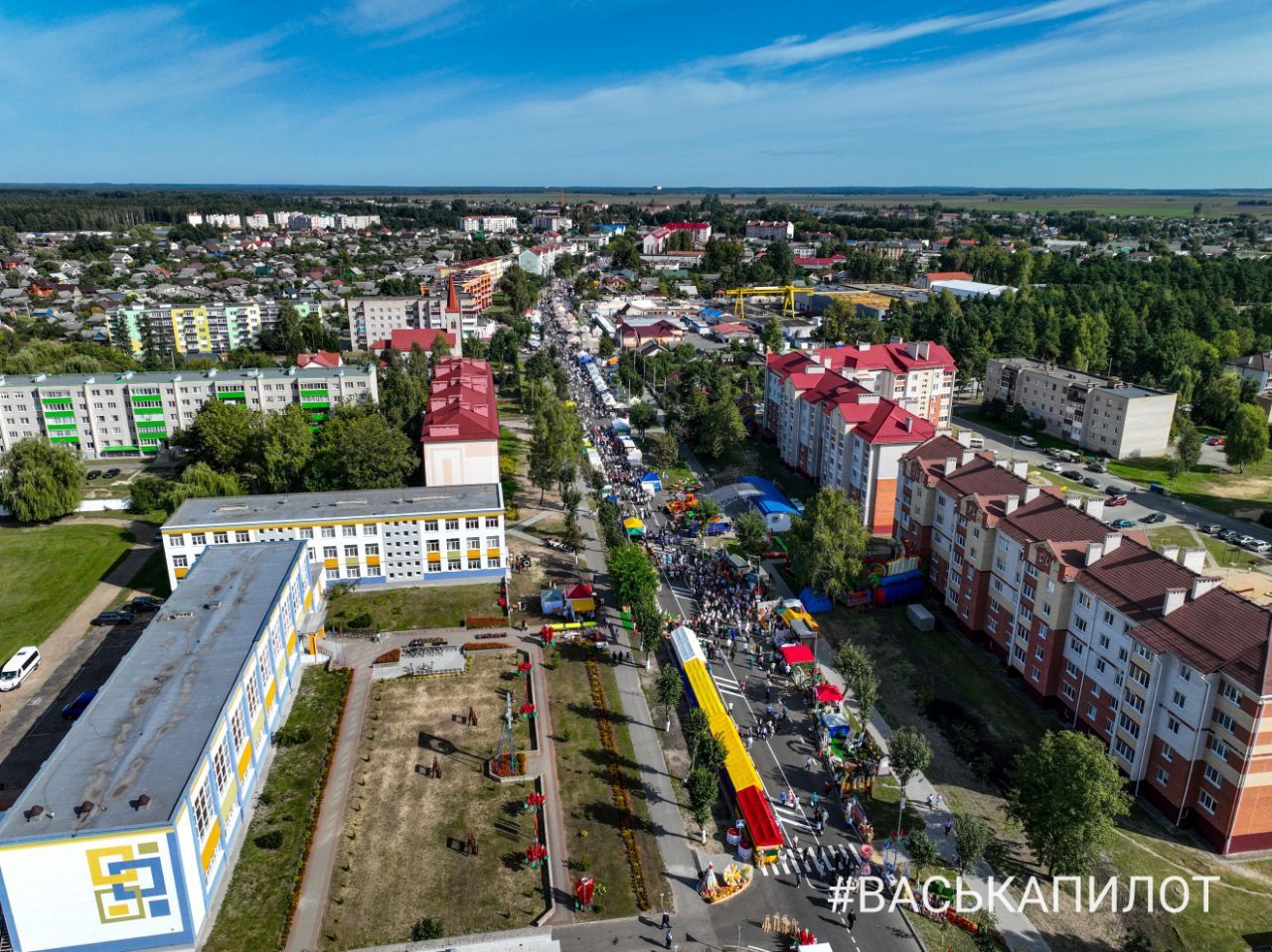 Областные «Дожинки-2023» в Ганцевичах. Смотрите видео и фото с высоты