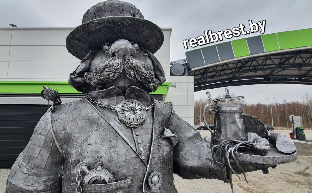 Красивый арт-объект появился недалеко от границы в Бресте