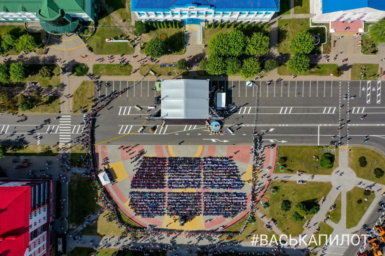 Областные «Дожинки-2023» в Ганцевичах. Смотрите видео и фото с высоты