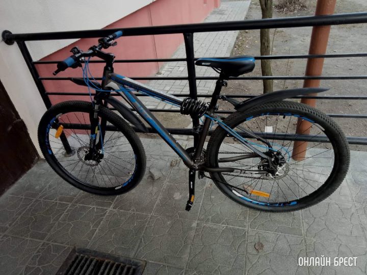 Ребята, помогите найти велик. В Бресте на Московской на Короне его украли