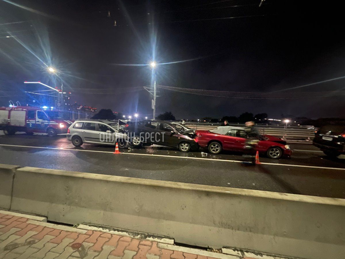 Читатель: Вчерашний «паровозик» на Кобринском мосту в Бресте