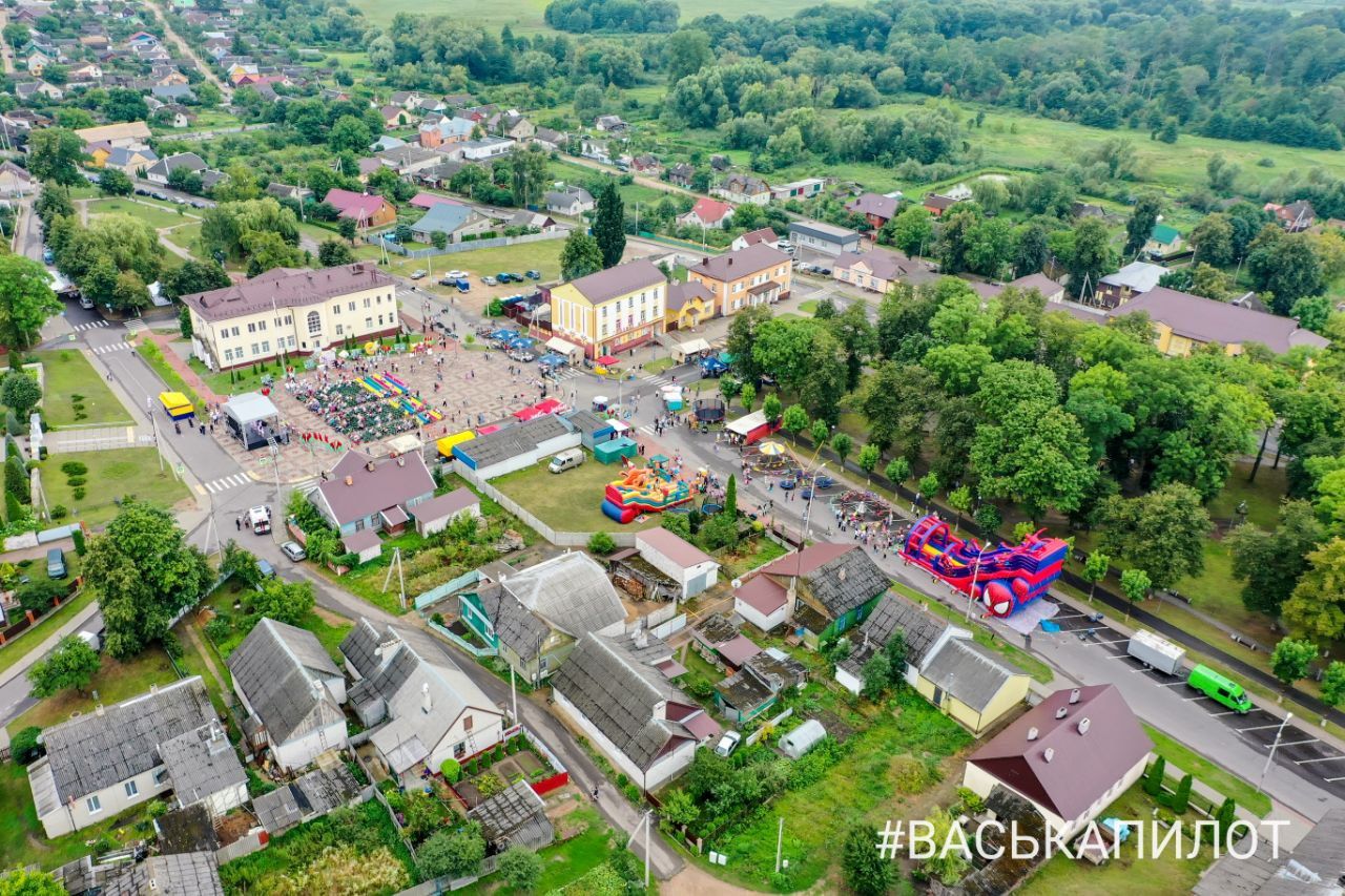 Каменецкий район. Высокое отмечает День города. Фото и видео с высоты