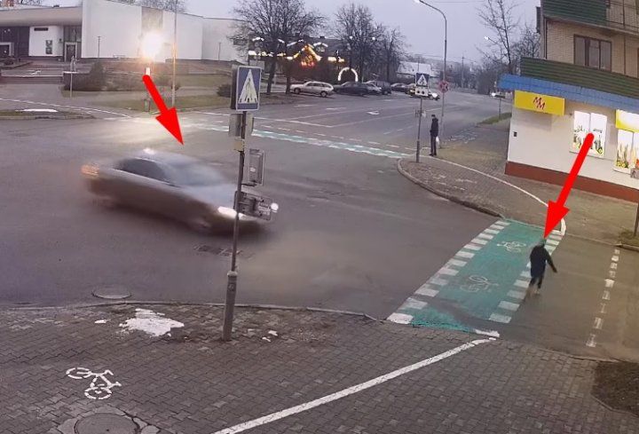 Жесть! В Кобрине ребёнок чуть не попал под автомобиль