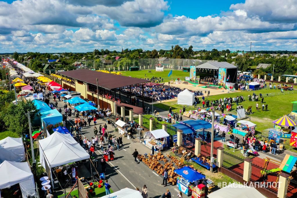 Брестская область. «Дожинки 2021» в Логишине с высоты