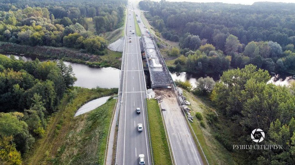 Смотрим с высоты, как идет ремонт Бульковского моста на М1