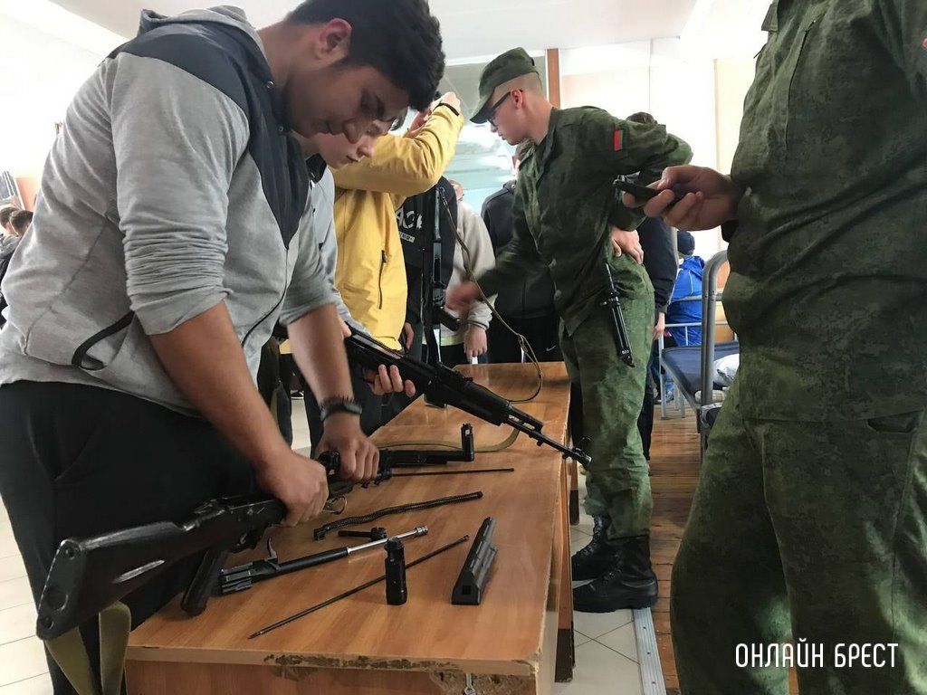 Читатель:  Проведены занятия по боевой подготовке