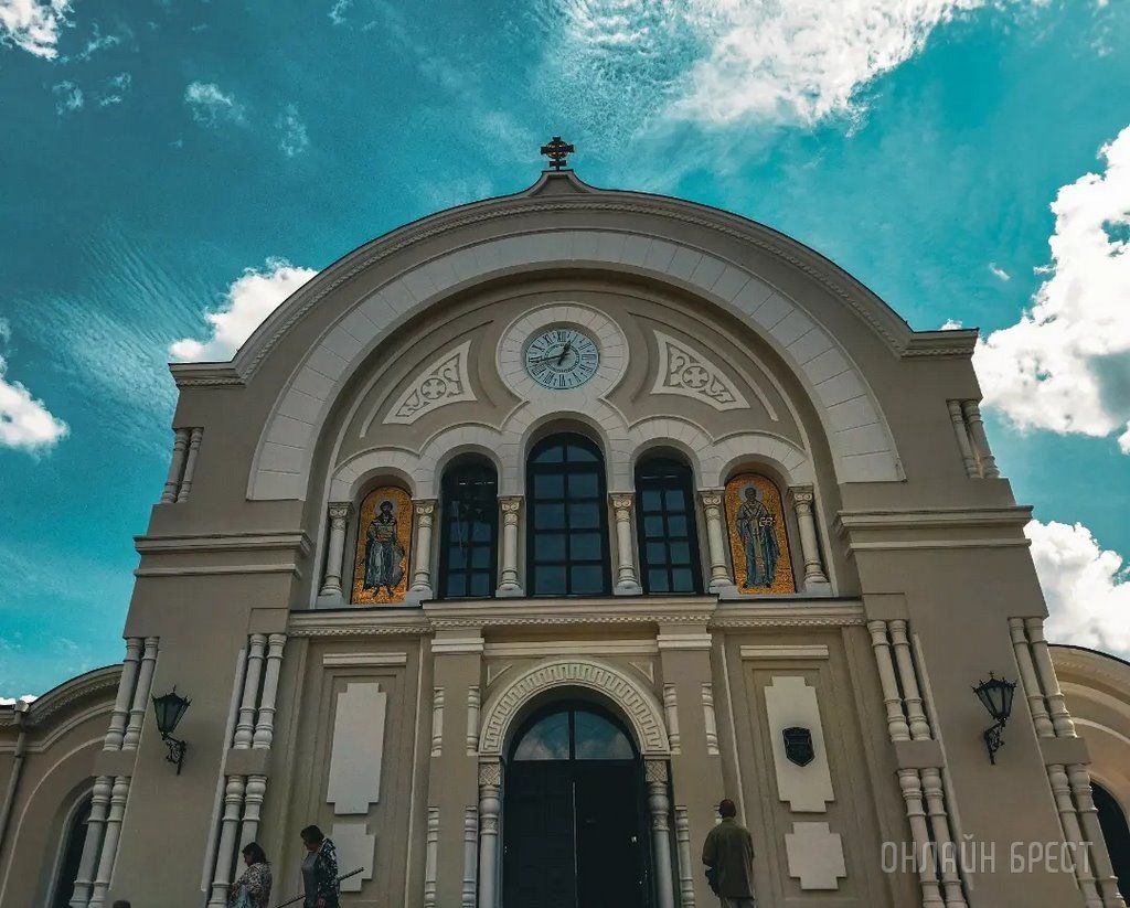 Читатель: Прогулялся по Брестской крепости и сделал немного красивых фотографий